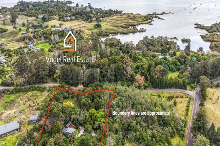 Photo of property in 17 Edmonds Road, Kerikeri, 0293