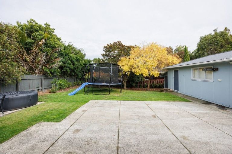 Photo of property in 3 Wincanton Place, Awapuni, Palmerston North, 4412