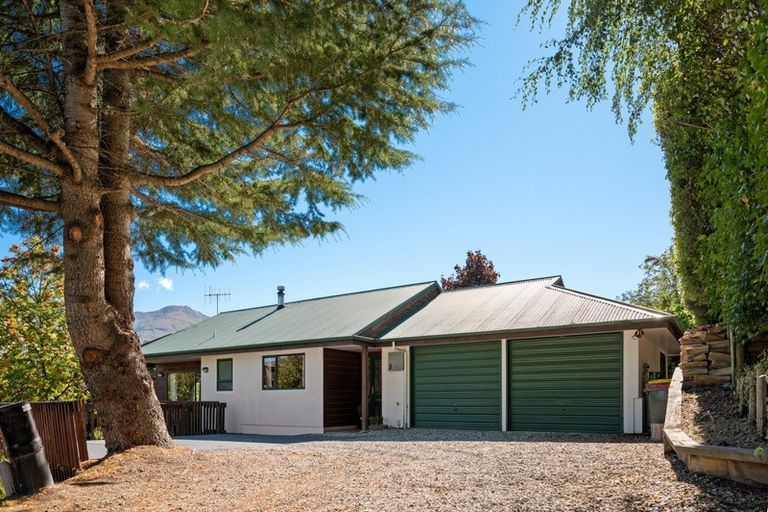 Photo of property in 9 Mount Iron Drive, Wanaka, 9305