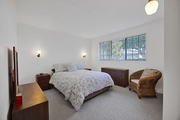 Photo of property in 1/5 Selwyn Street, Lower Vogeltown, New Plymouth, 4310