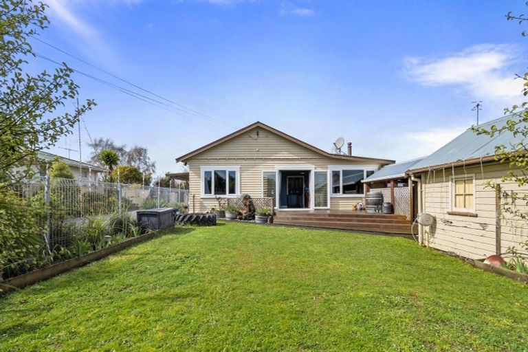 Photo of property in 21 Blackwell Street, Marton, 4710