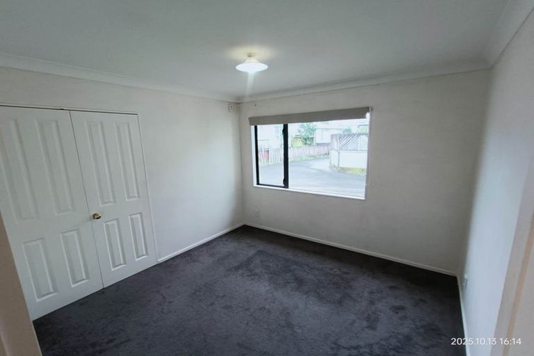 Photo of property in 1/36 Metcalfe Road, Ranui, Auckland, 0612