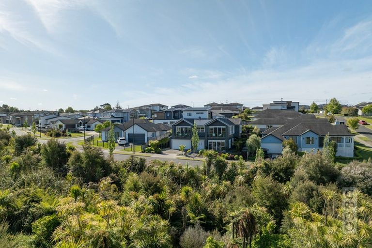 Photo of property in 61 Pitoitoi Drive, Riverhead, 0820