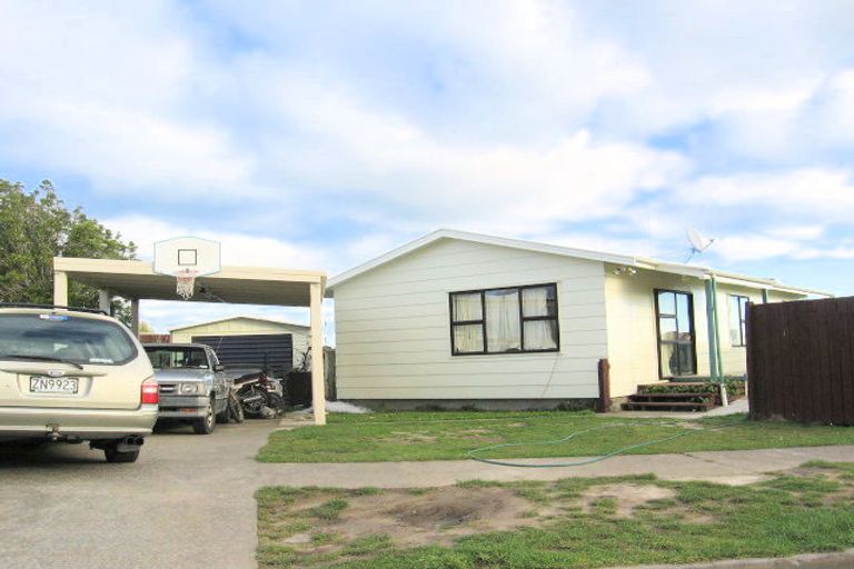 Photo of property in 38 Fraser Drive, Feilding, 4702