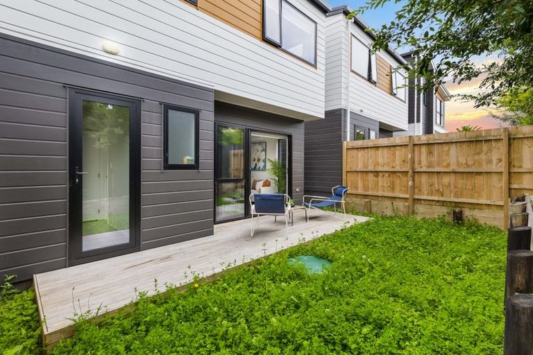 Photo of property in 108d Taikata Road, Te Atatu Peninsula, Auckland, 0610