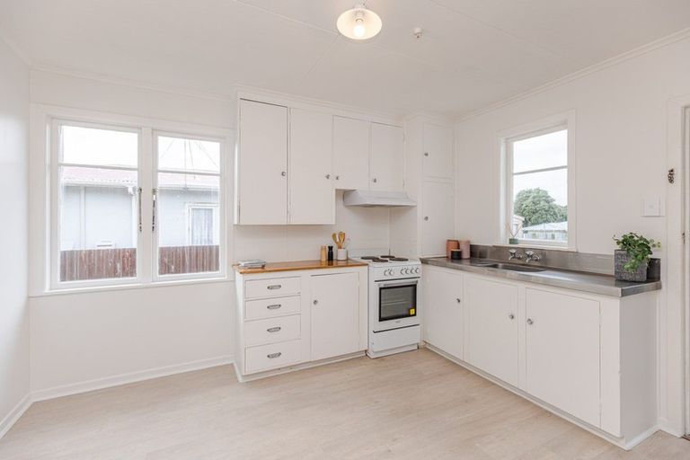 Photo of property in 68 Manuka Street, Castlecliff, Whanganui, 4501