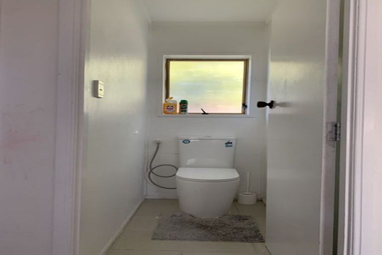 Photo of property in 2/15 Hayward Road, Papatoetoe, Auckland, 2025