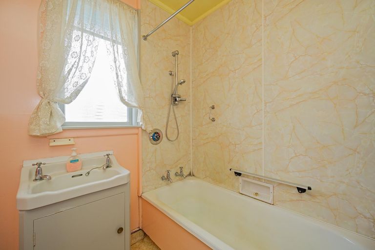 Photo of property in 34 Taward Street, Oamaru North, Oamaru, 9400