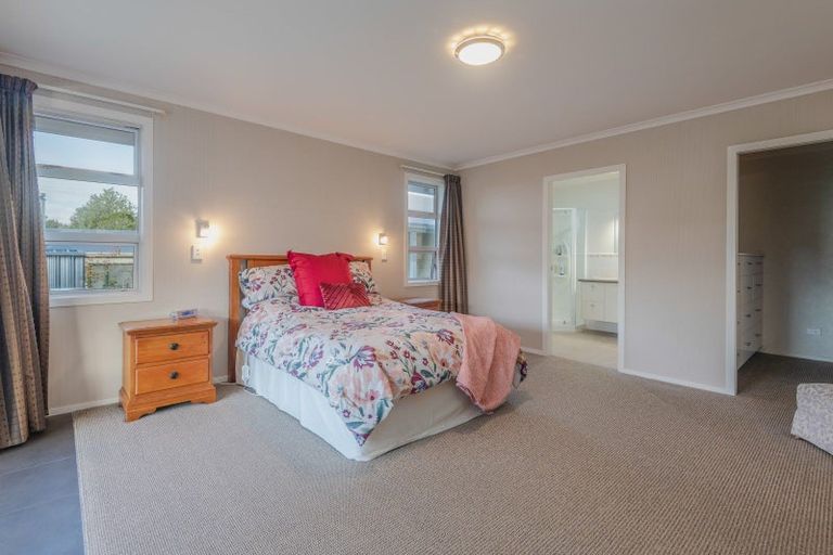 Photo of property in 39 Pukepapa Road, Marton, 4710