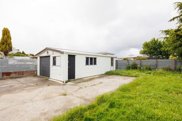 Photo of property in 86 Benmore Avenue, Cloverlea, Palmerston North, 4412