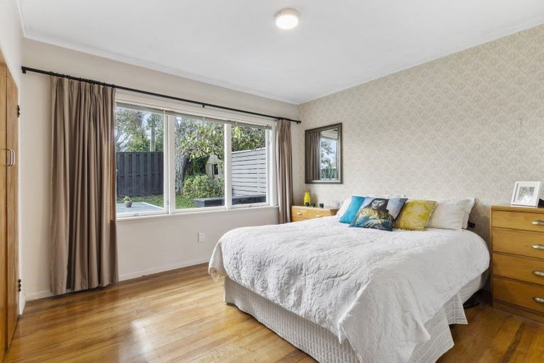 Photo of property in 26 Saffron Street, Birkdale, Auckland, 0626