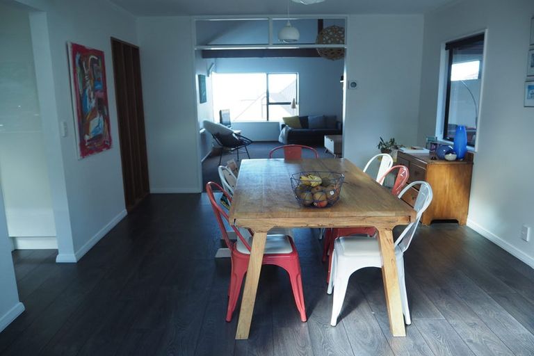 Photo of property in 22 Satara Crescent, Khandallah, Wellington, 6035