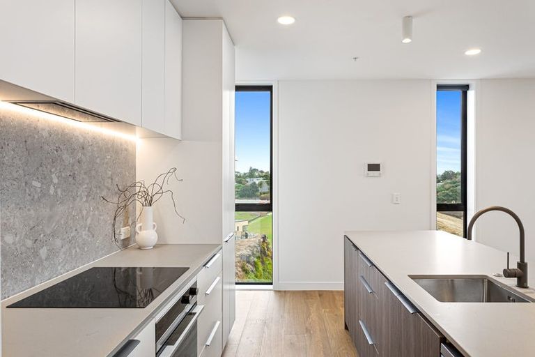 Photo of property in 6/36 Edmonton Road, Henderson, Auckland, 0612