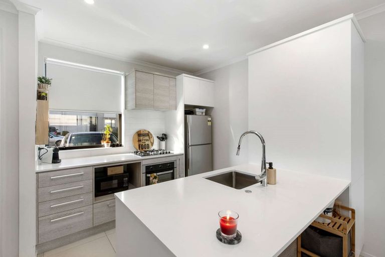 Photo of property in 14 Haddington Drive, Flat Bush, Auckland, 2019