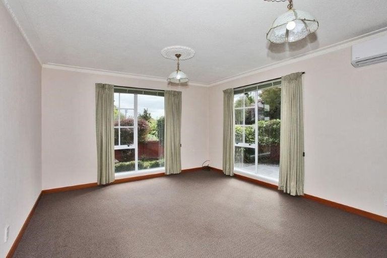 Photo of property in 57 Picton Avenue, Riccarton, Christchurch, 8011