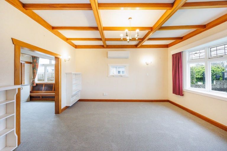 Photo of property in 19 Brightwater Terrace, Terrace End, Palmerston North, 4410