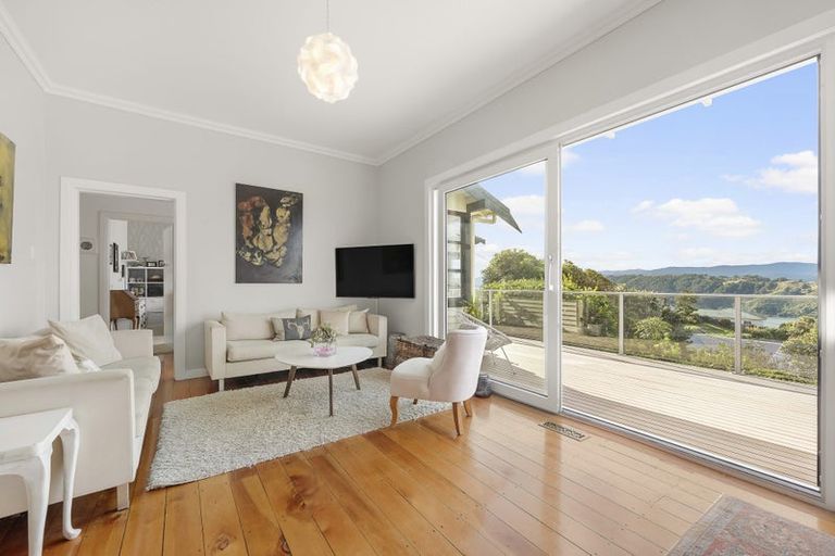 Photo of property in 64 Roseneath Terrace, Roseneath, Wellington, 6011
