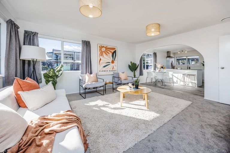 Photo of property in 52 Zelda Avenue, Clover Park, Auckland, 2023