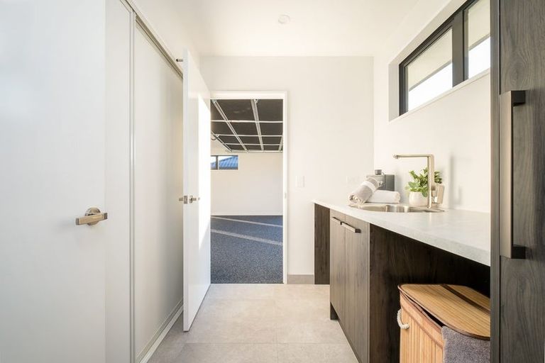 Photo of property in 32 Withers Crescent, Halswell, Christchurch, 8025