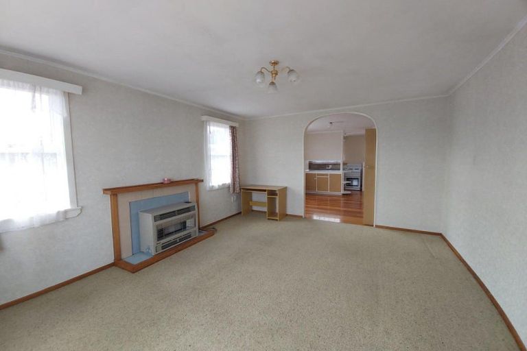 Photo of property in 6 Murray Avenue, Hawera, 4610