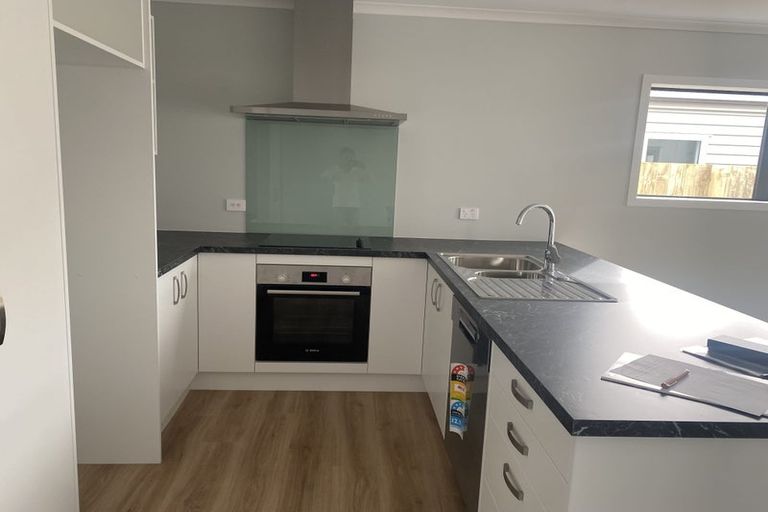 Photo of property in 14 Koru Loop, Paraparaumu, 5032