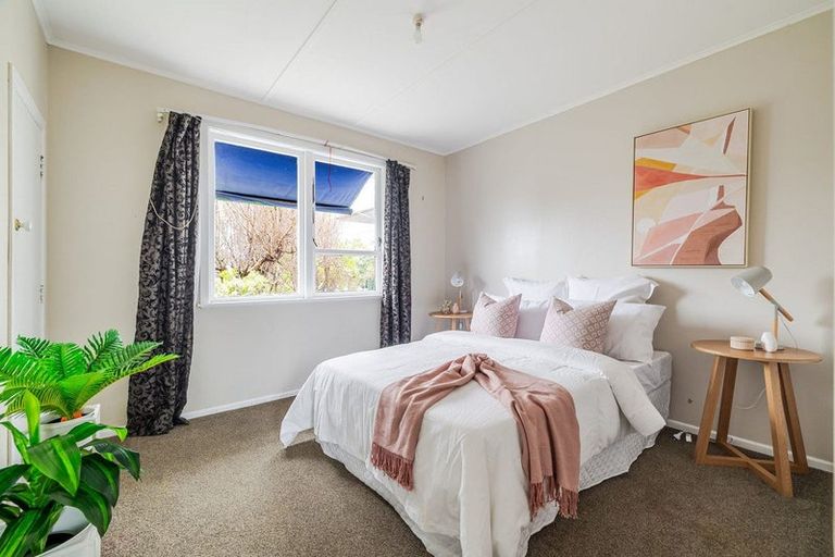 Photo of property in 10 Stoke Place, Awapuni, Palmerston North, 4412