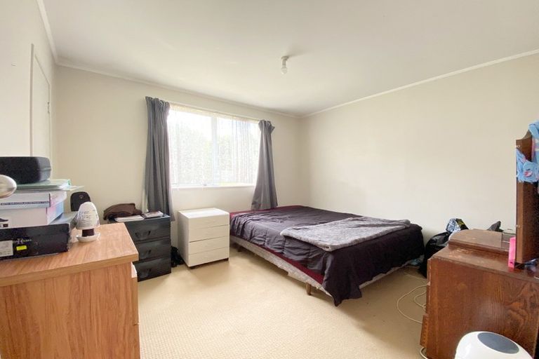 Photo of property in 29 Rehia Road, Massey, Auckland, 0614