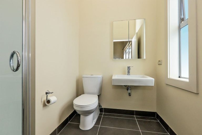Photo of property in The Terraces, 10/9 Humber Street, Pandora, Napier, 4110