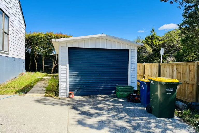 Photo of property in 68 Kaipatiki Road, Glenfield, Auckland, 0629