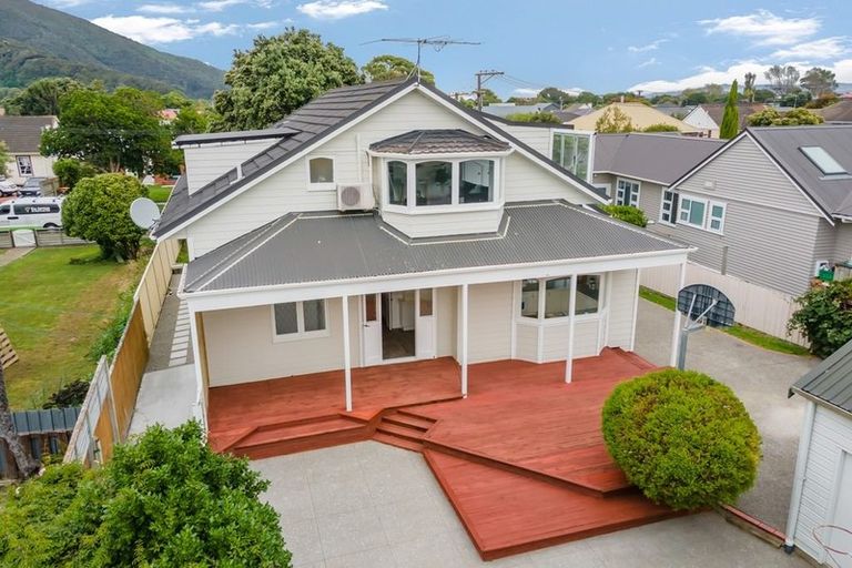 Photo of property in 15 Nile Street, Waterloo, Lower Hutt, 5011