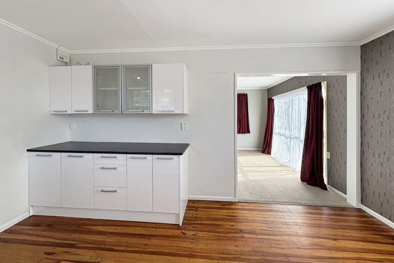 Photo of property in 25 Camellia Avenue, Aramoho, Whanganui, 4500