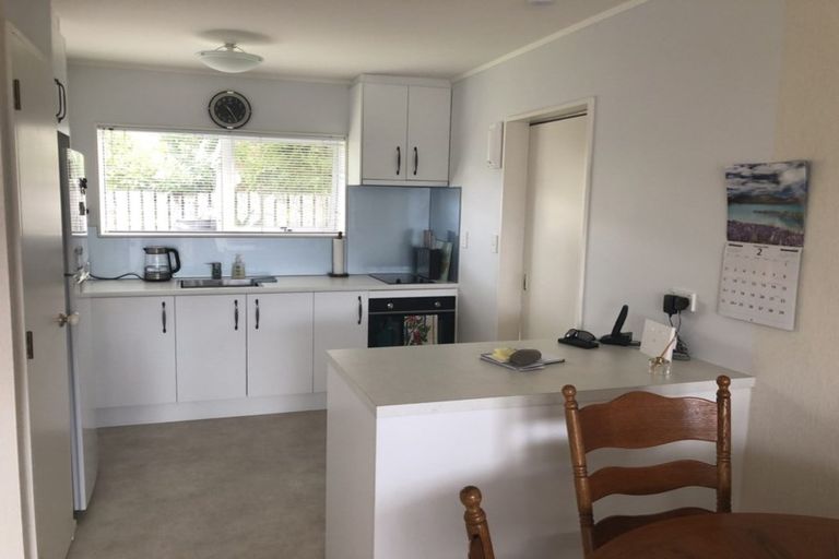 Photo of property in 98d Lakeside Drive, Orewa, 0931