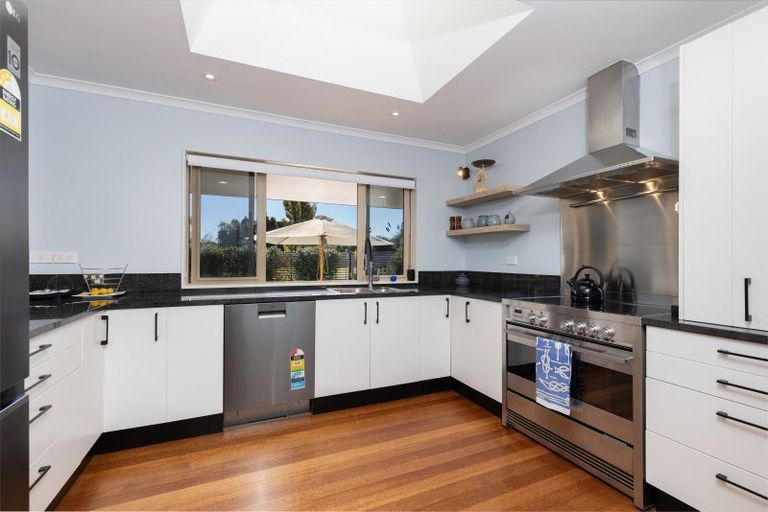 Photo of property in 50 Hoult Crescent, Monaco, Nelson, 7011