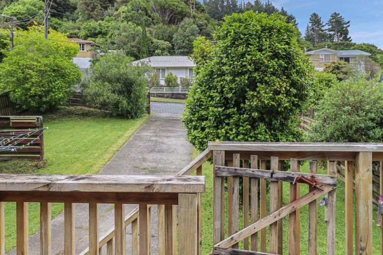 Photo of property in 15 James Grove, Stokes Valley, Lower Hutt, 5019