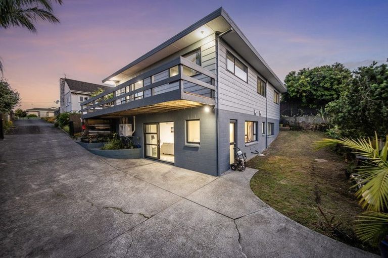Photo of property in 2/7 Duke Street, Papakura, 2110