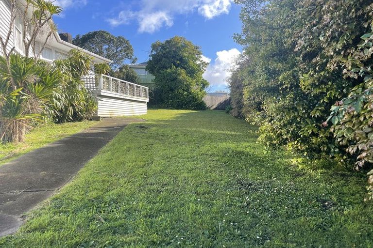 Photo of property in 32 Bruce Road, Glenfield, Auckland, 0629