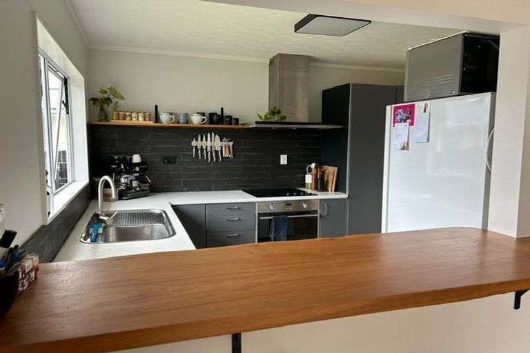 Photo of property in 11a Michael Road, Paraparaumu Beach, Paraparaumu, 5032