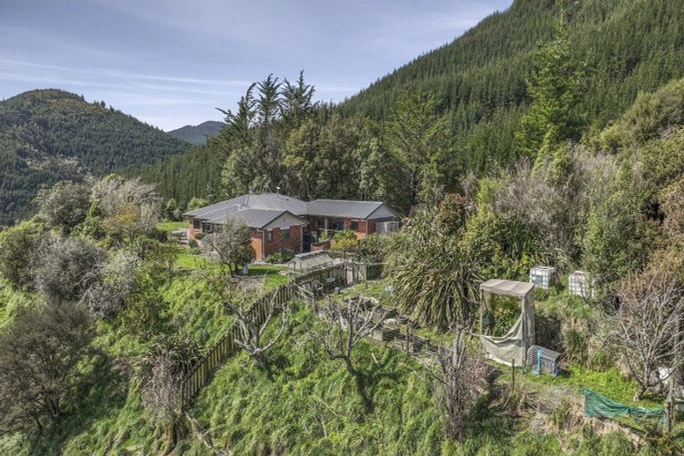 Photo of property in 8 Lee Valley Road, Wairoa Valley, Brightwater, 7091