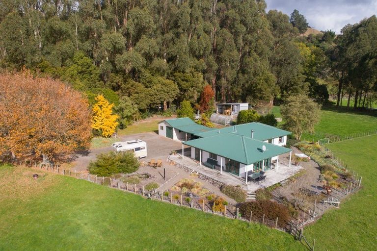 Photo of property in 1421 Pohangina Valley Road East, Pohangina, Ashhurst, 4884