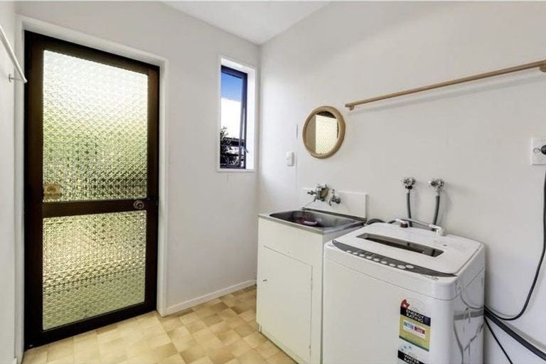 Photo of property in Carmichael Courts, 4/14 Wharenui Road, Upper Riccarton, Christchurch, 8041