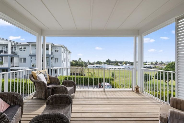Photo of property in 44 Landmark Terrace, Orewa, 0931