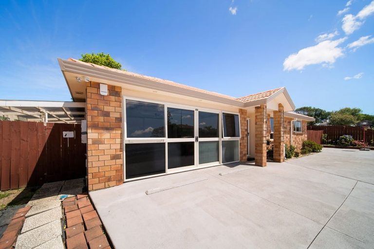 Photo of property in 11 Naylors Drive, Mangere, Auckland, 2022