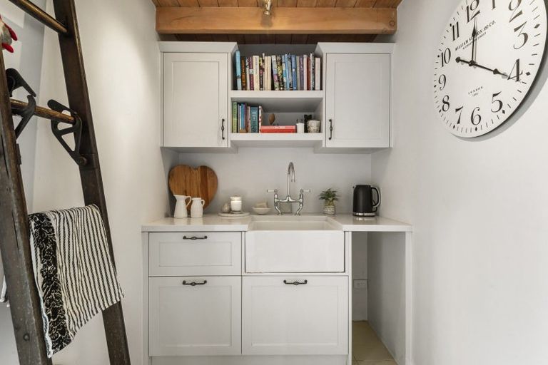 Photo of property in 122 Forestry Road, Waitoki, Kaukapakapa, 0871