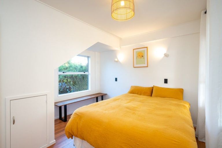 Photo of property in 225 Clifton Road, Te Awanga, 4102