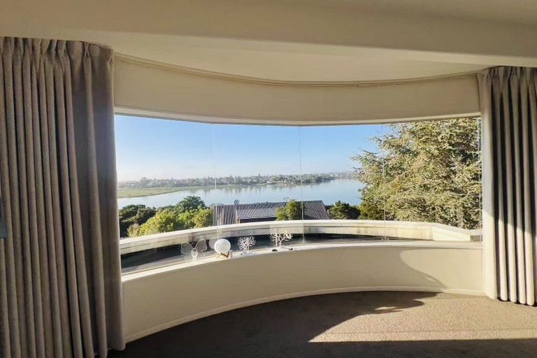Photo of property in 15 Constable Lane, West Harbour, Auckland, 0618