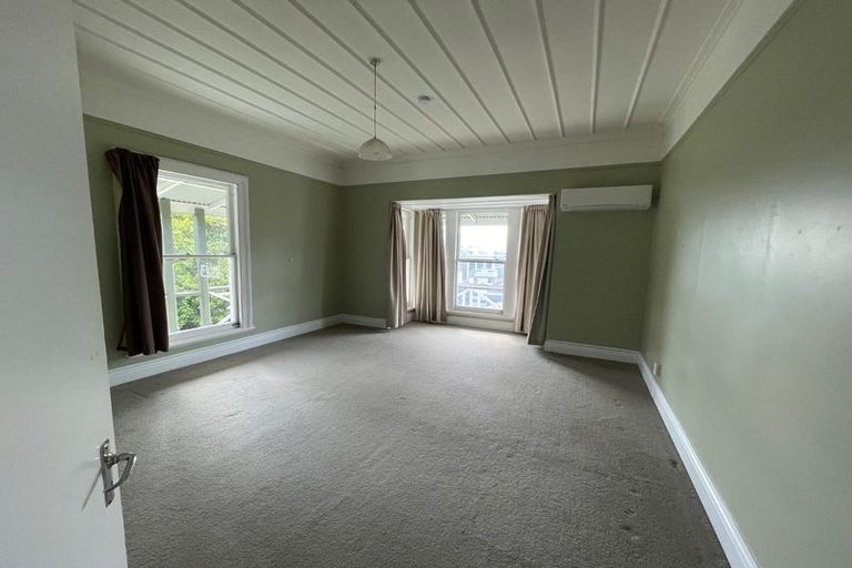 Photo of property in 1/14 Clifton Terrace, Kelburn, Wellington, 6012