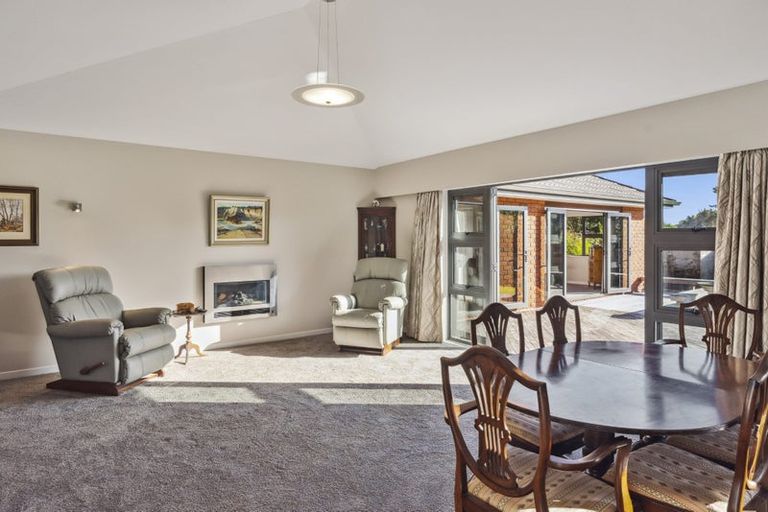 Photo of property in 8 Jacks Bush Road, Waikanae, 5391