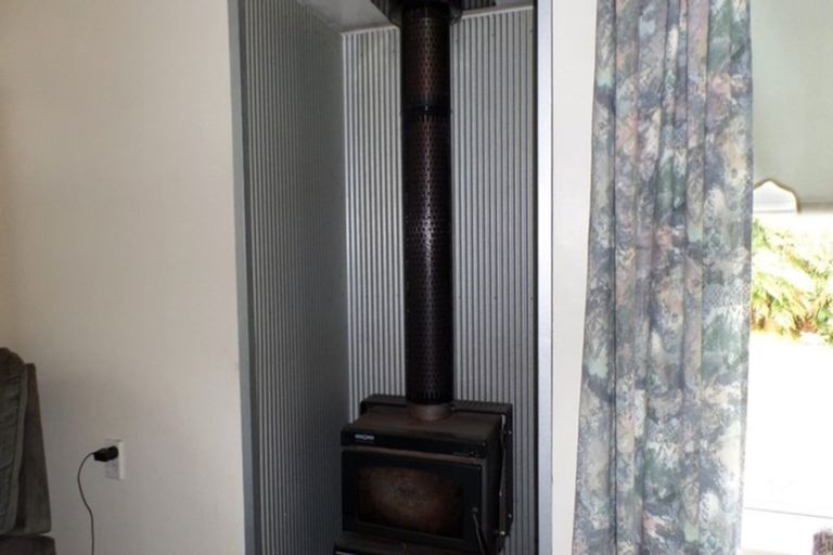 Photo of property in 88 Queen Street, Westport, 7825