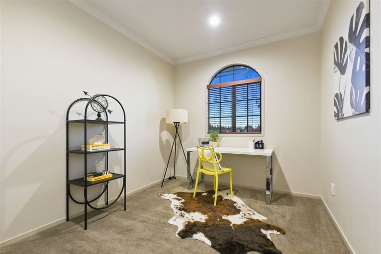 Photo of property in 2 Keswick Crescent, Huntington, Hamilton, 3210