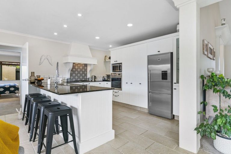 Photo of property in 31 Oreti Crescent, Papamoa Beach, Papamoa, 3118